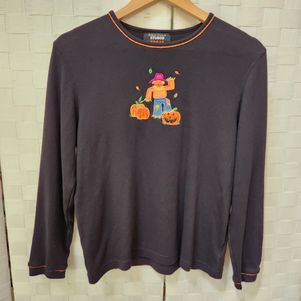 Designers Originals Studio TREAT Halloween scarecrow shirt women's Large…